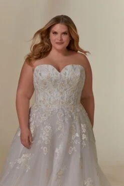 Mori Lee 3391 Lorraine Sweetheart Neck Floral Plus Size Wedding Dress -Fashion wedding dress mjpsw f23 3391 06