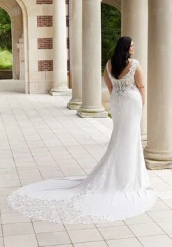 Mori Lee 3343 Evie Cutaway Train Lace Bodice Plus Size Wedding Dress 6 Mori Lee 3343 Evie Cutaway Train Lace Bodice Plus Size Wedding Dress -Fashion wedding dress mori lee 3343 evie cutaway train lace bodice plus size wedding dress 03.936