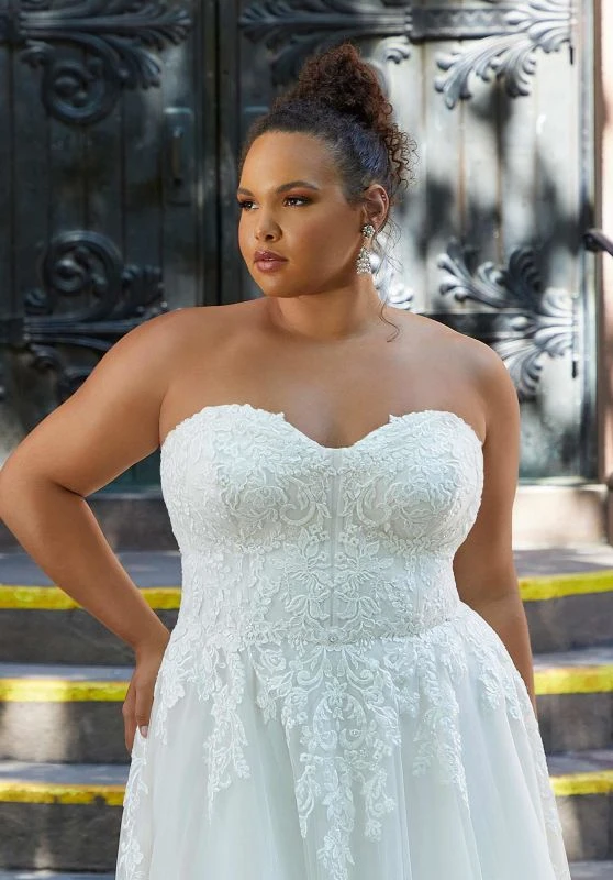 Mori Lee 3371 Hayden Sweetheart Neck A-line Plus Size Wedding Dress 4 Mori Lee 3371 Hayden Sweetheart Neck A-line Plus Size Wedding Dress - Image 4